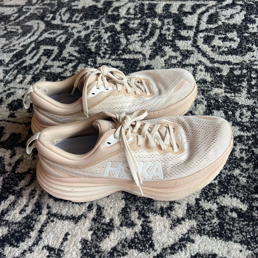 HOKA Women's Bondi 8 Running Shoes
